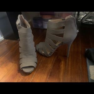 Jessica Simpson size 8